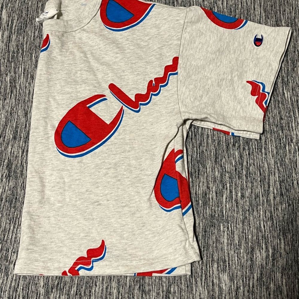 *Women’s Champion Crop Top*